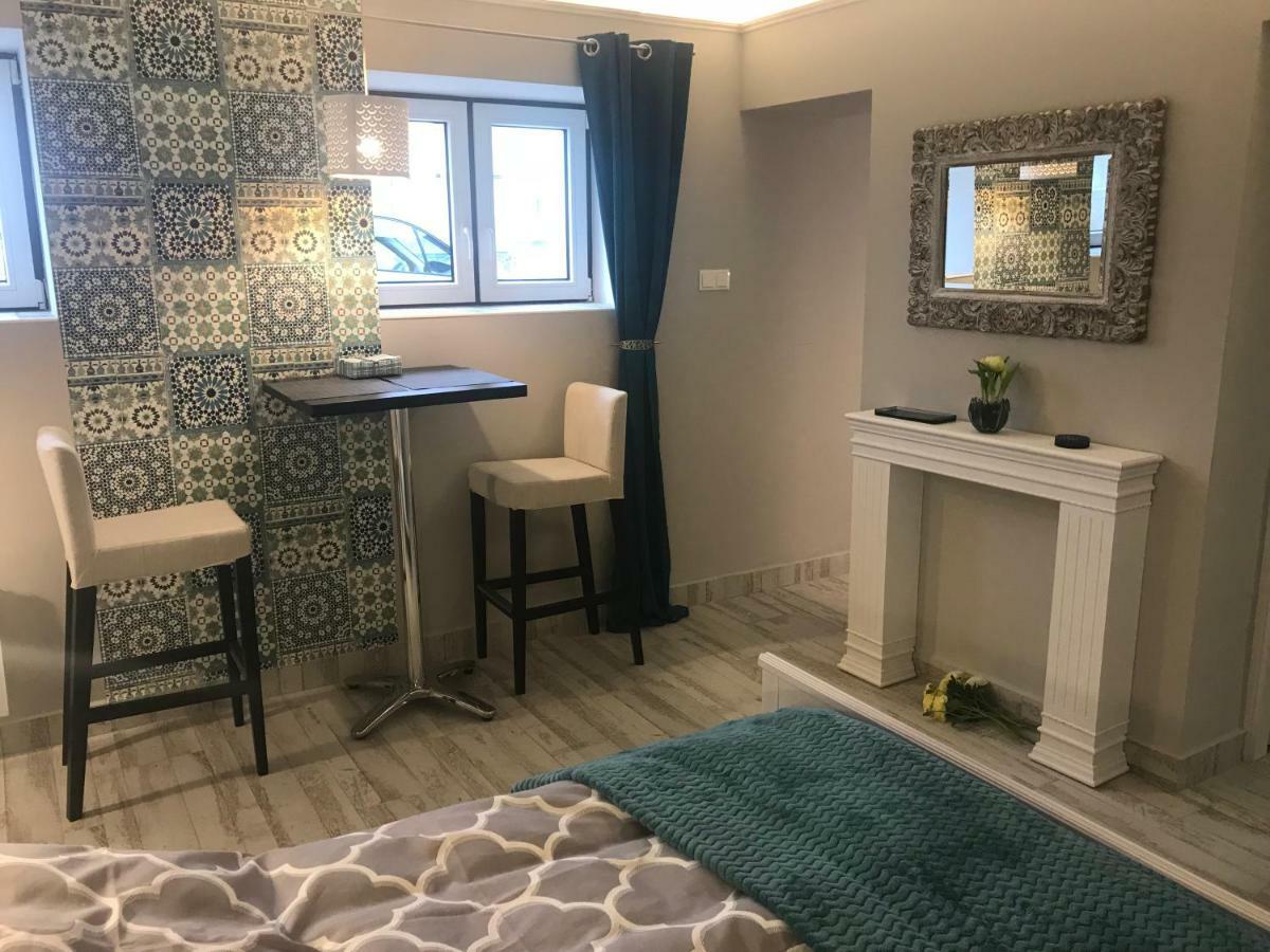 Aradi Apartman Печ Экстерьер фото